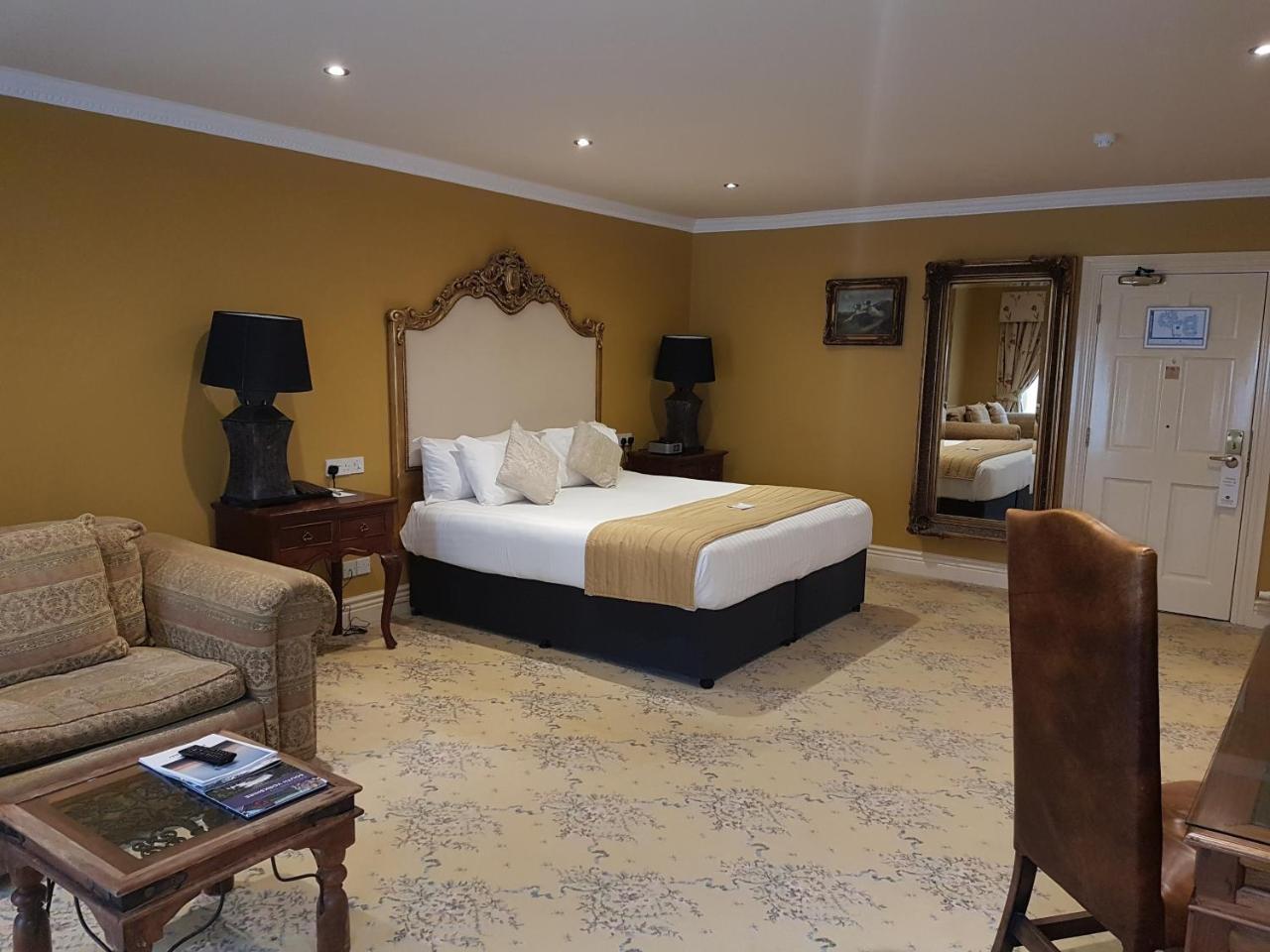 Hotel Western Premier Mount Pleasant 4*